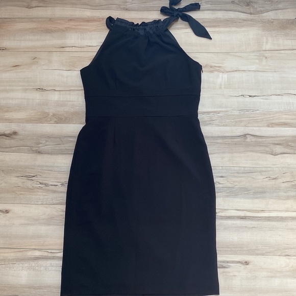 Ann Taylor Womens Size 12 Black Dress. Sleeveless and Ribbon on Shoulder. - Picture 7 of 11